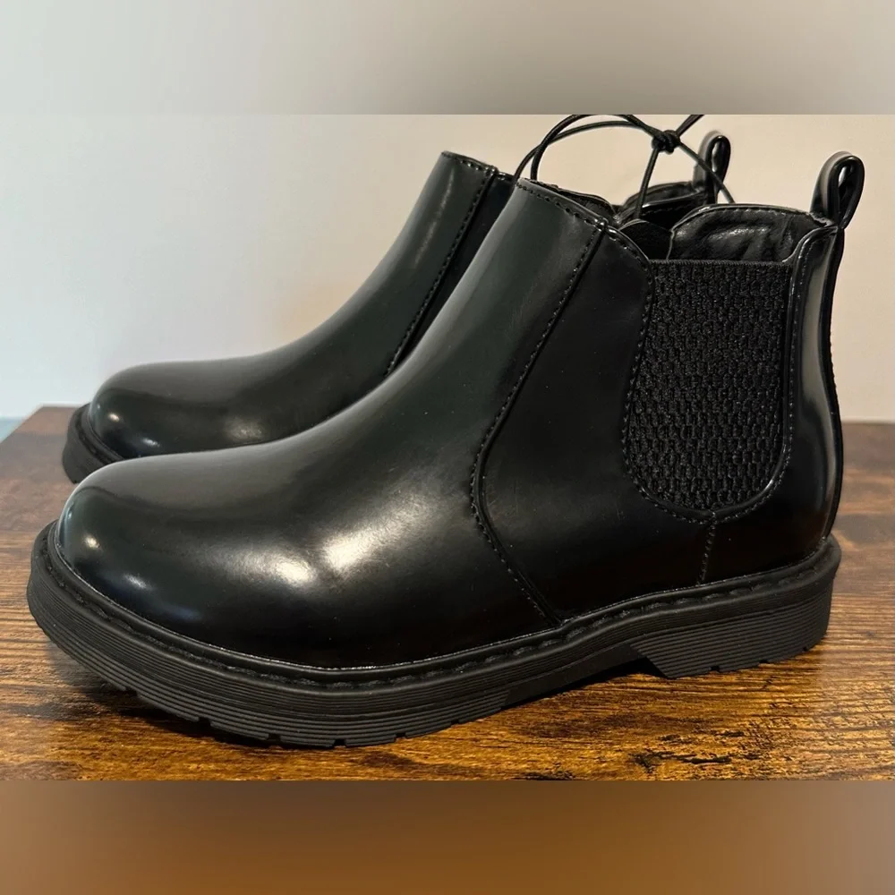 Thereabouts Little Girls Black Flux Flat Heel Chelsea Boots NWT Size 13